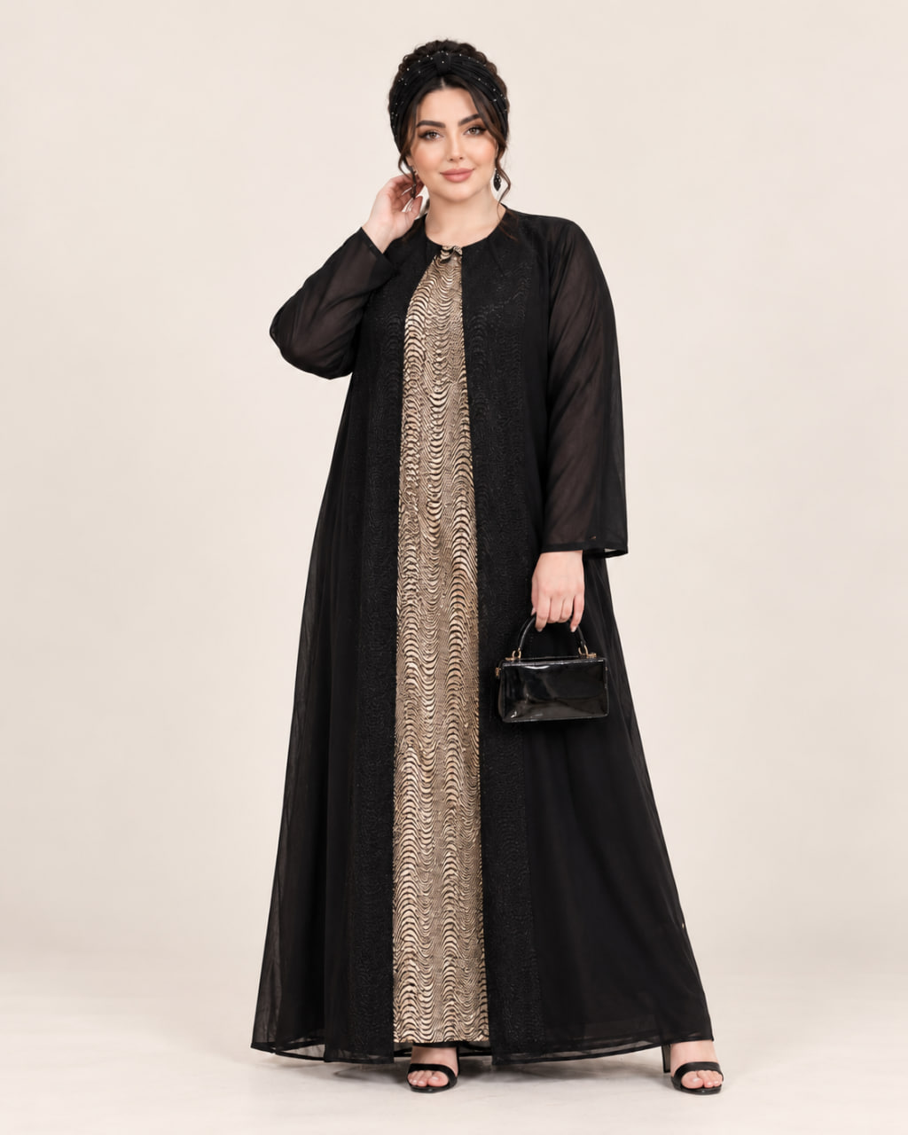 splus-3021-sequin-chiffon-maxi-dress-model-03.webp پیراهن مجلسی حریر جلو پولک کد ۳۰۲۱